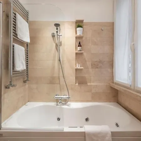 2 - Exclusive 2bedroom & 2bathroom * Rome