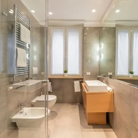 2 - Exclusive 2bedroom & 2bathroom * Rome