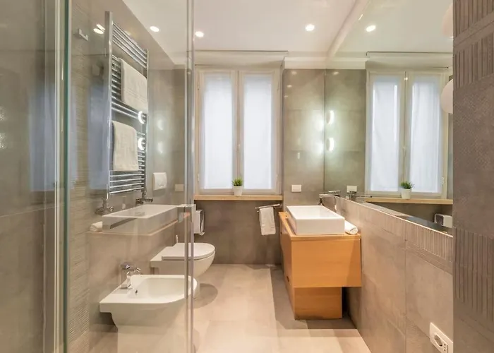 2 - Exclusive 2bedroom & 2bathroom * Rome